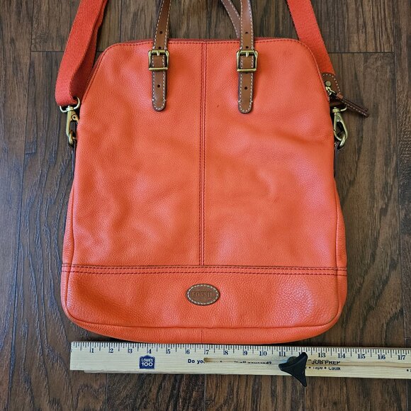 Fossil Explorer Orange Leather Foldover Crossbody Tote Shoulder Bag - Picture 3 of 14